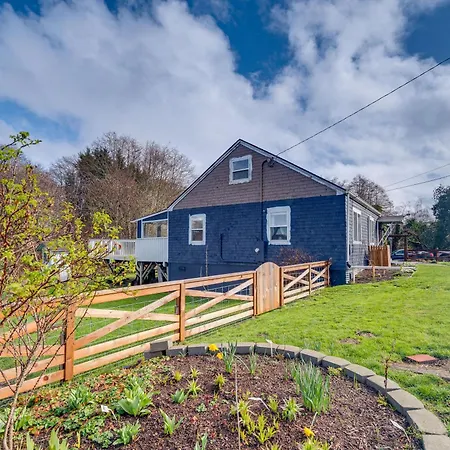 Blackberry Cottage With Yard Near Westport And Beach